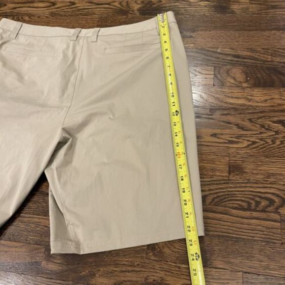 RHONE Commuter Shorts Size 40  Beige - Picture 4 of 5